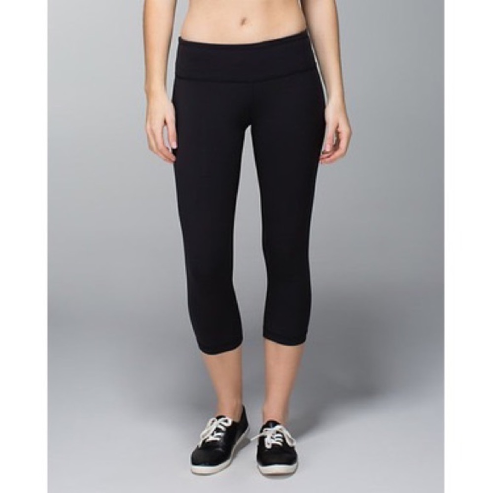 LULULEMON | Wunder Under Mid Rise Crop - Black Sz 2